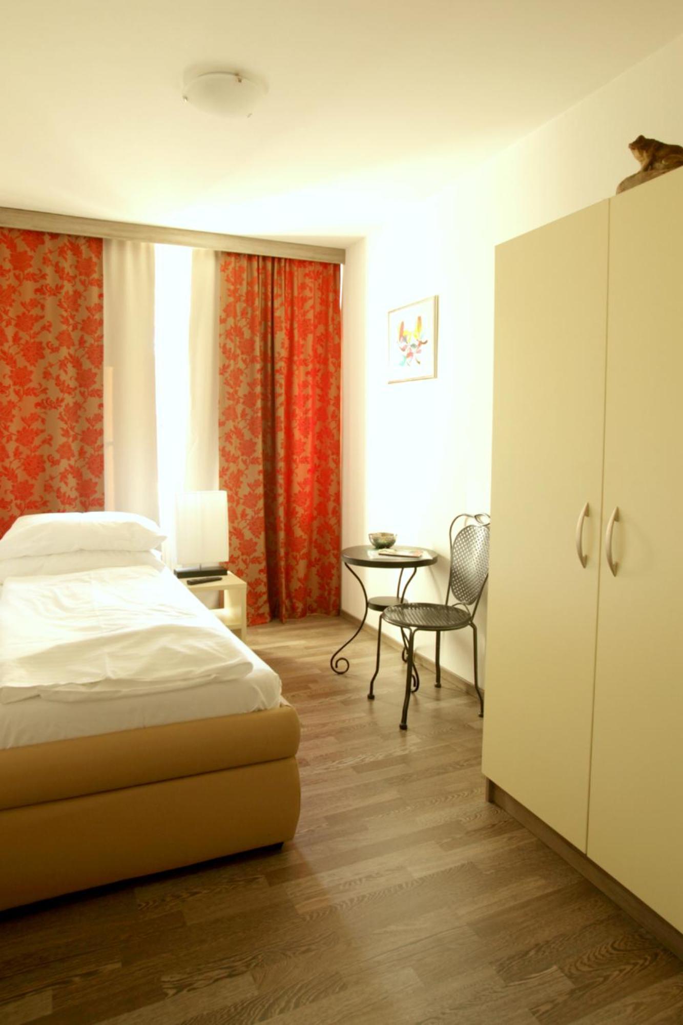 Zur Steirerstub'n Hotel Graz